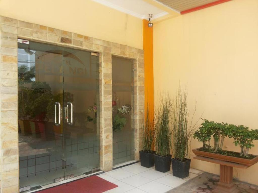 Hotel Pelangi Gunungbatin Екстериор снимка