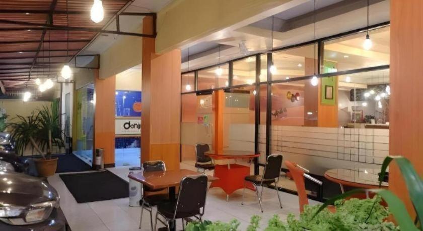 Hotel Pelangi Gunungbatin Екстериор снимка