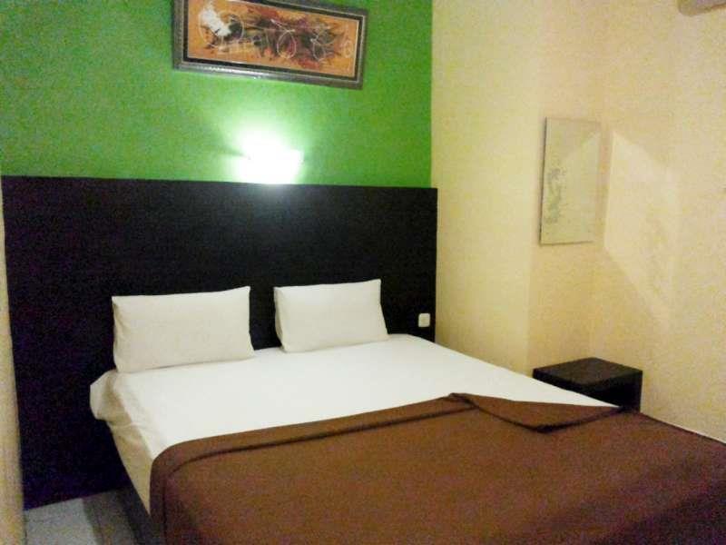 Hotel Pelangi Gunungbatin Екстериор снимка